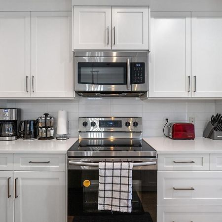 Luxury Spacious Private House Near City Centre YYC Exterior foto